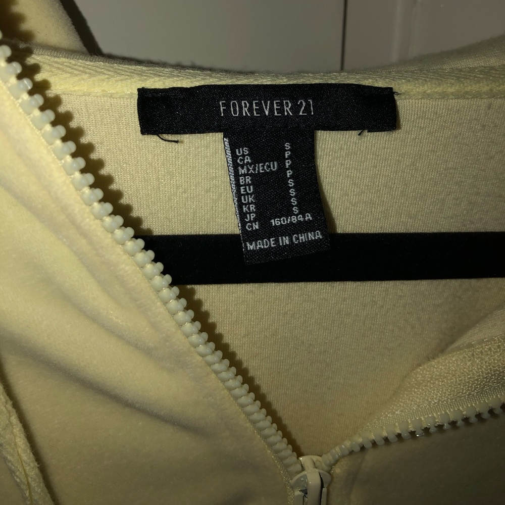 Cropped jacket - Picture 2 of 5